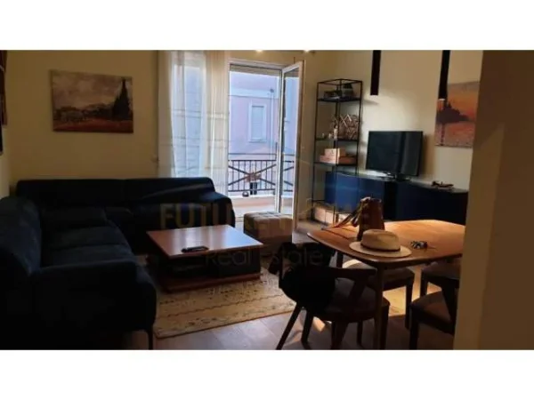 Tirane, jepet me qera apartament 2+1+A+BLK Kati 2, 95 m² 600 Euro