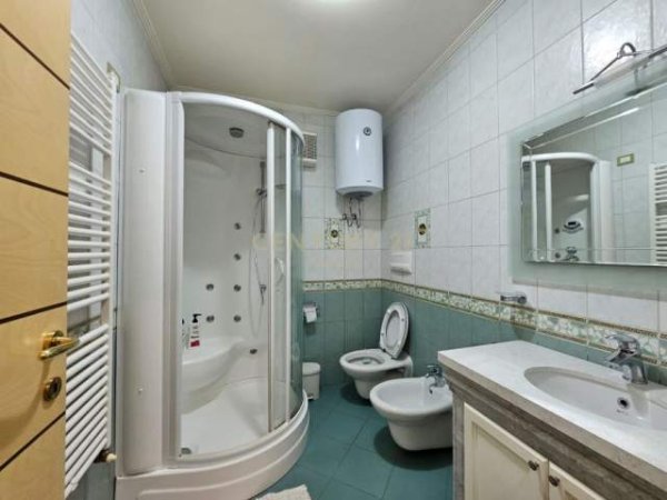 Tirane, jepet me qera apartament 300 m² 1.700 Euro (stadiumi qemal stafa)