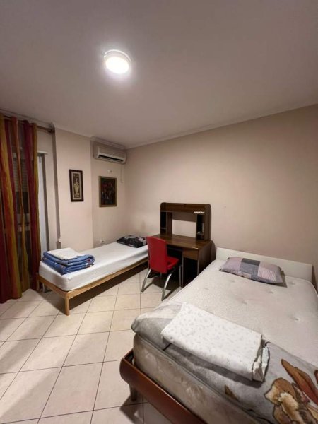 Tirane, jepet me qera apartament 2+1+A+BLK Kati 5, 123 m² 600 Euro