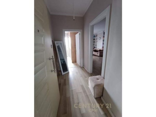 Tirane, jepet me qera apartament 80 m² 600 Euro (rruga e dibres)