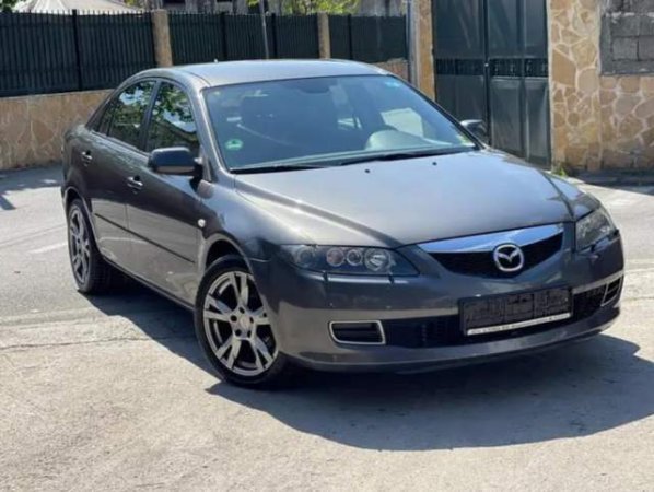 Tirane, shitet makine Mazda Viti 2007, 4.400 Euro