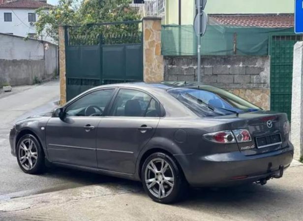 Tirane, shitet makine Mazda Viti 2007, 4.400 Euro