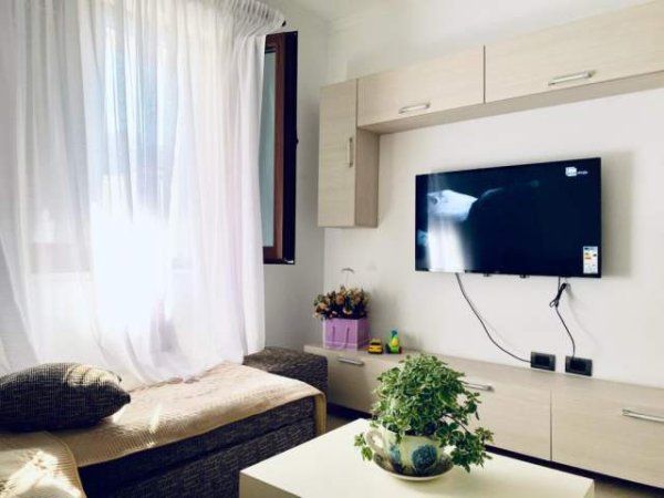 Tirane, jepet me qera Vile 1+1 Kati 0, 60 m² 480 Euro (Islam Alla)