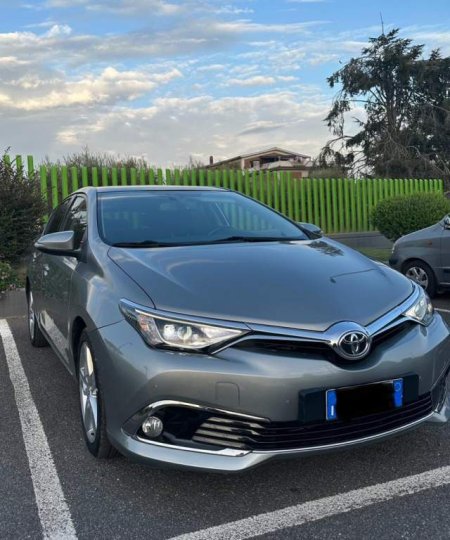 Tirane, shes makine Toyota AURIS Viti 2013, 10.500 Euro