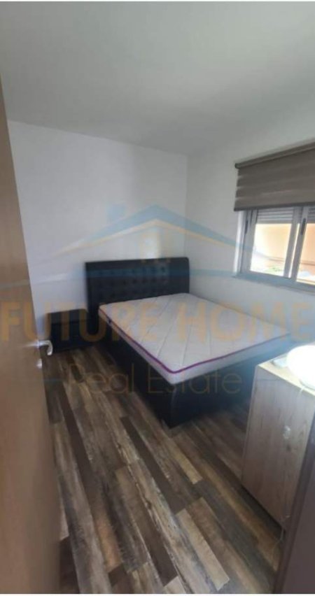 Tirane, shitet apartament 1+1 Kati 5, 70 m² 72.000 Euro (Perball Thesarit)