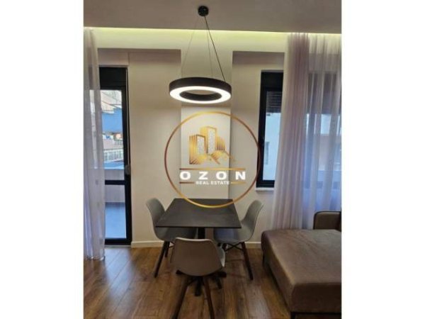 Tirane, jepet me qera apartament 2+1 Kati 2, 65 m² 650 Euro (LIQENI I THATE)