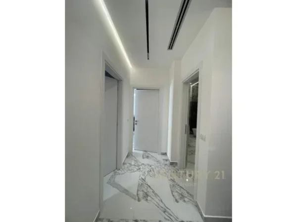 Tirane, jepet me qera apartament 2+1+BLK Kati 6, 110 m² 1.300 Euro (Komuna e Parisit)