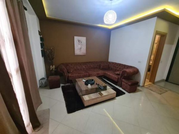 Tirane, jepet me qera apartament 1+1+BLK Kati 2, 65 m² 450 Euro