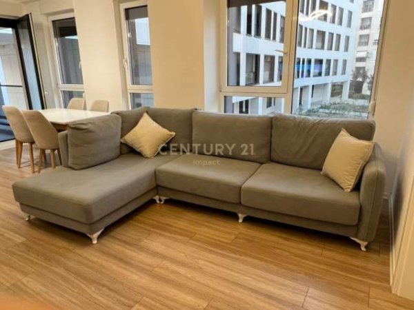 Tirane, jepet me qera apartament 3+1+BLK Kati 2, 117 m² 1.200 Euro