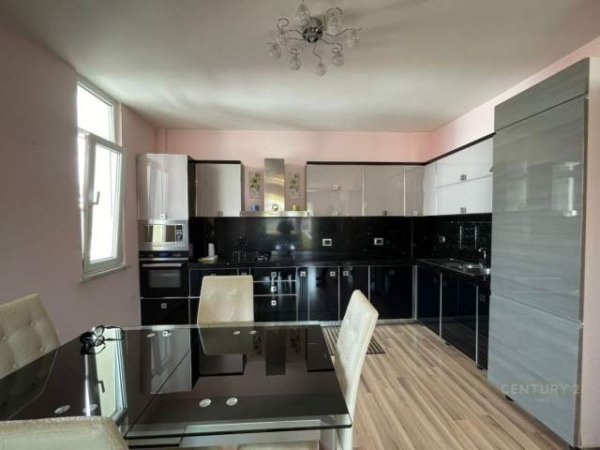 Tirane, shes apartament 2+1+BLK Kati 7, 110 m² 220.000 Euro (Rruga e Kavajes)