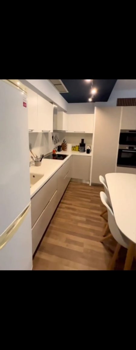 Tirane, jepet me qera apartament 2+1+BLK Kati 2, 85 m² 750 Euro