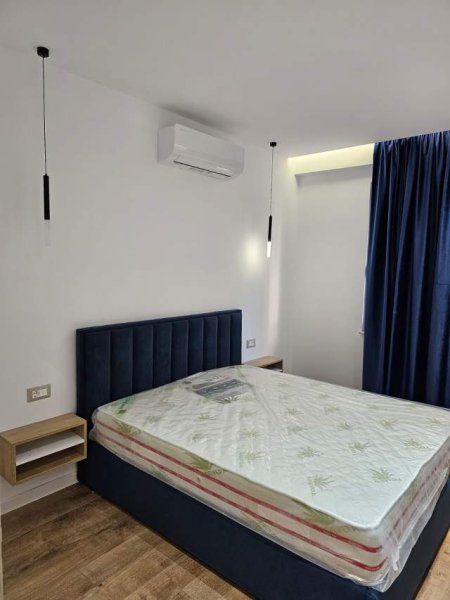 Tirane, jepet me qera apartament 2+1+BLK Kati 4, 600 Euro (Liqeni i Thate)