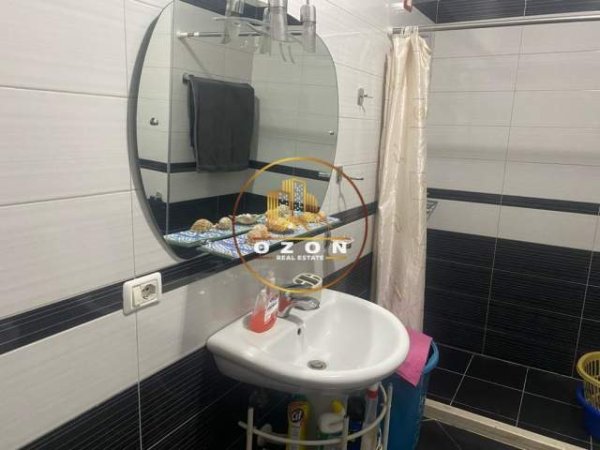 Tirane, jepet me qera apartament 2+1 Kati 2, 92 m² 650 Euro (YZBERISHT)