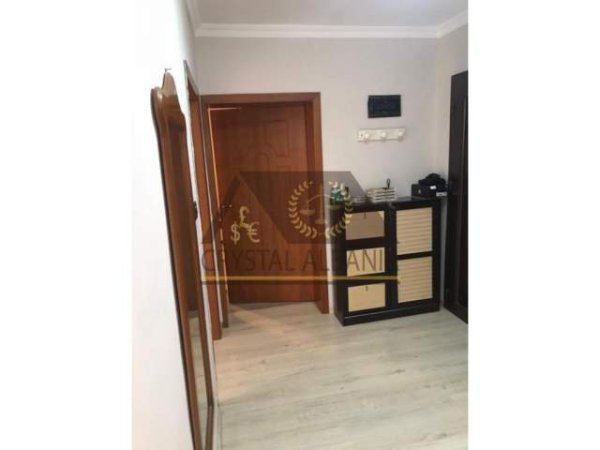 Tirane, jap me qera apartament 1+1+A Kati 5, 60 m² 500 Euro