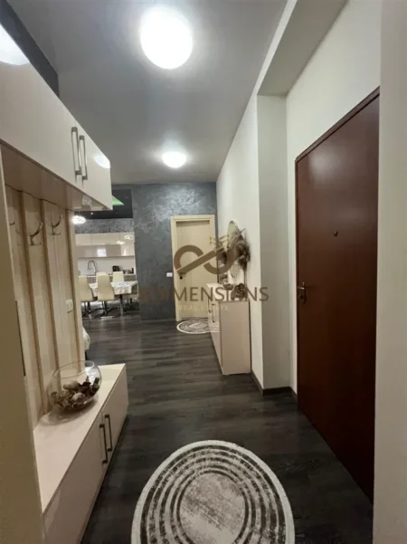 Shitet Apartament 2+1+2 ngjitur me Deliorgjin, prane Hilton Hotel (D8142A-130)