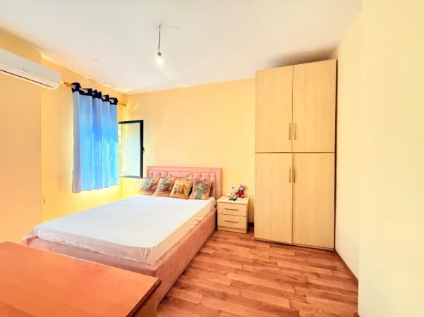 Tirane, jepet me qera apartament 2+1 Kati 2, 115 m² 650 € (don bosko)