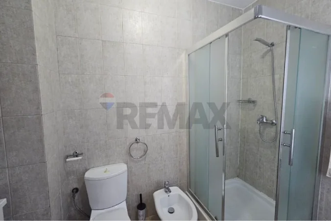 Shqiperi, jepet me qera apartament 1+1+Ballkon Kati 5, 73 m² 670 € (Liceu Artistik)
