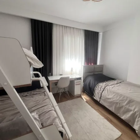 Tirane, shitet apartament 2+1 Kati 1, 106 m² 240.000 € (Rruga Egnatia, Don Bosko)