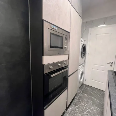Tirane, shitet apartament 2+1 Kati 1, 106 m² 240.000 € (Rruga Egnatia, Don Bosko)
