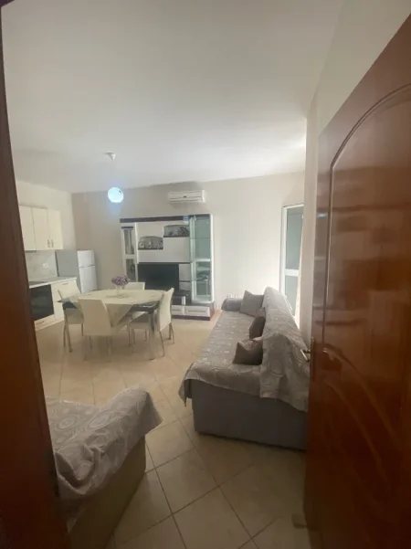 Tirane, jepet me qera apartament 1+1 Kati 1, (ASTIR)