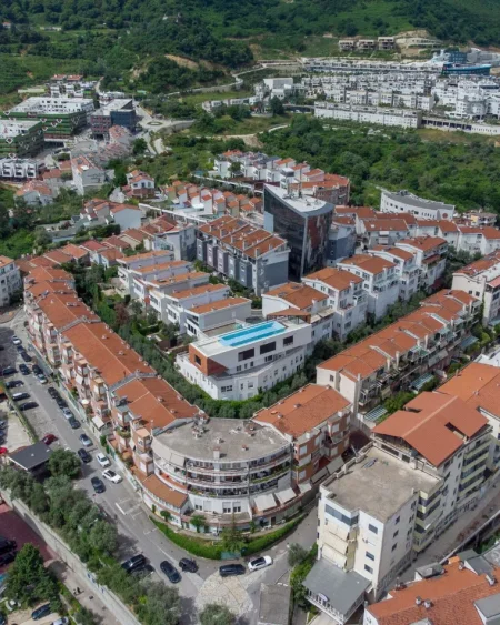 Tirane, jepet me qera apartament 2+1 Kati 0, 95 m² 