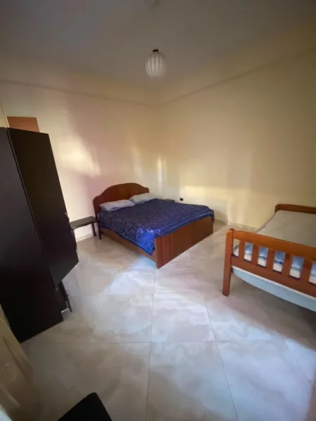 Tirane, jepet me qera apartament 1+1 Kati 1, 65 m² 350 € (Paskuqan)