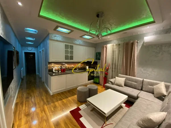 Tirane, jepet me qera apartament 2+1 Kati 3, 90 m² 450 € (ALLIAS)