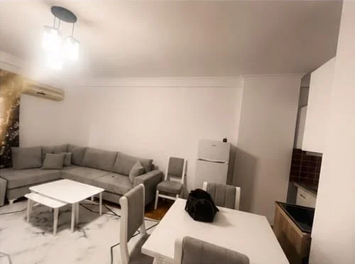 Tirane, jepet me qera apartament 2+1+Ballkon Kati 3, 86 m² 600 € (Don Bosko, prane Bujtina e Gjelit)