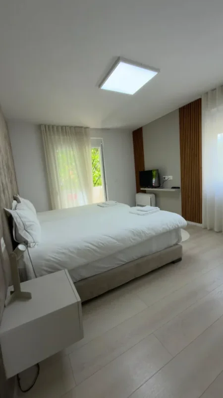 Tirane, shitet apartament 3+1+Aneks+Ballkon Kati 3, 92 m² 220.000 € (rruga mine peza)