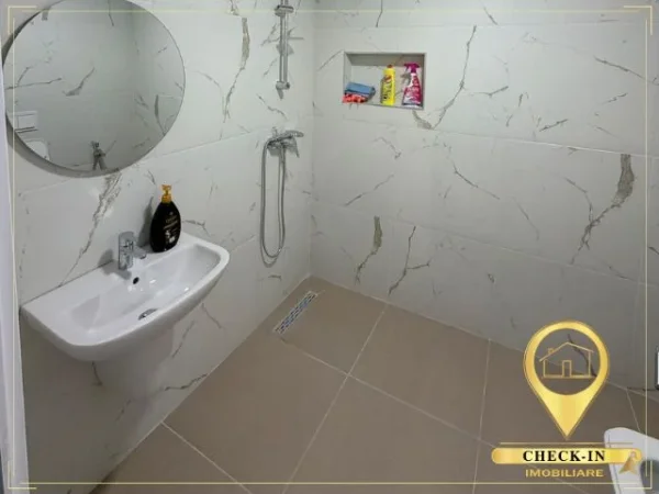 Tirane, jepet me qera apartament 2+1+Aneks+Ballkon Kati 1, 108 m² 720 € (Rruga Dritan Hoxha)