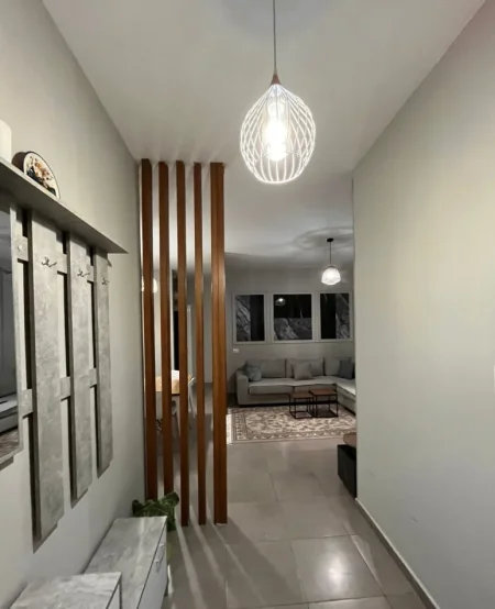 Tirane, jepet me qera apartament 1+1 Kati 6, 70 m² 420 € (Casa Italia)