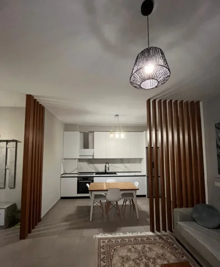 Tirane, jepet me qera apartament 1+1 Kati 6, 70 m² 420 € (Casa Italia)