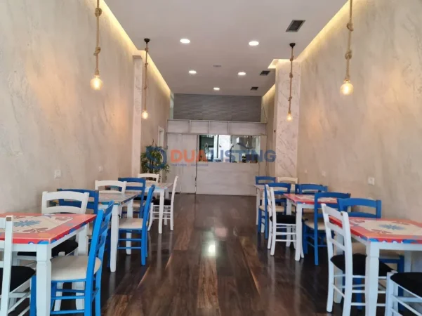 Tirane, shes ambjent biznesi Kati 0, 86 m² (rruga ymer kurti)