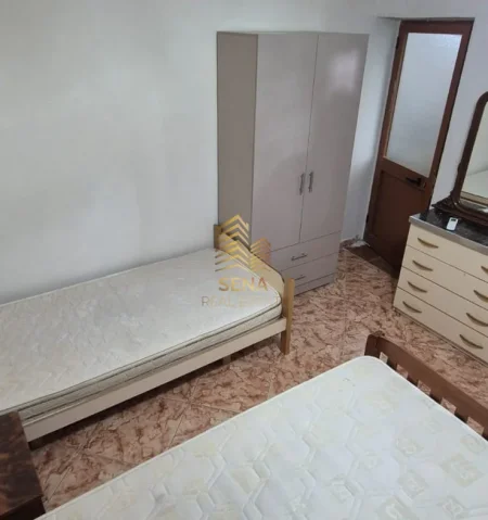 Tirane, jepet me qera apartament 1+1 Kati 1, 55 m² 401 € (5 Maji)