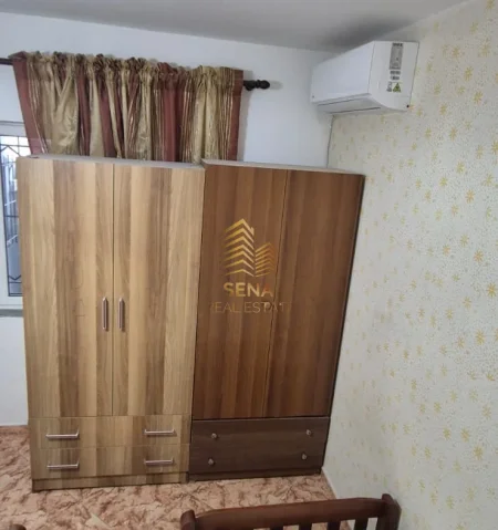 Tirane, jepet me qera apartament 1+1 Kati 1, 55 m² 401 € (5 Maji)