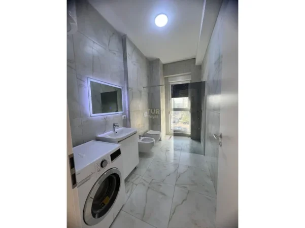 Tirane, jepet me qera apartament 2+1 Kati 5, 108 m² 600 € (jordan misja)