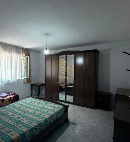 Tirane, jepet me qera apartament 1+1 Kati 1, 65 m² 400 € (Don Bosko)