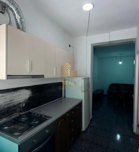 Tirane, jepet me qera apartament 1+1 Kati 1, 65 m² 400 € (Don Bosko)