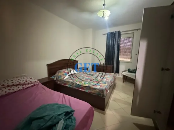 Durres, jepet me qera apartament , 200 € (Shkëmbi i Kavajës)