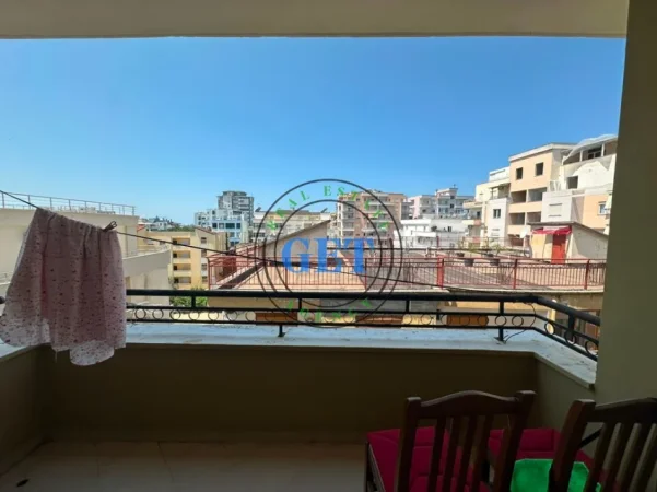 Durres, jepet me qera apartament , 200 € (Shkëmbi i Kavajës)
