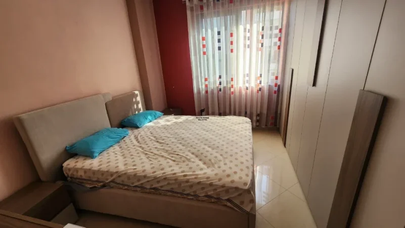 Tirane, jepet me qera apartament 2+1 Kati 3, 110 m² 550 € (ASTIR)