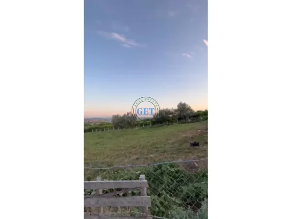 Durres, shitet toke , 2.330 m² (Manëz)