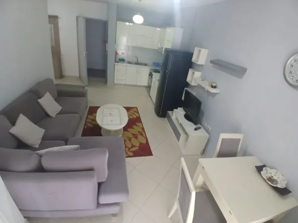 Tirane, jepet me qera apartament 1+1 Kati 3, 65 m²
