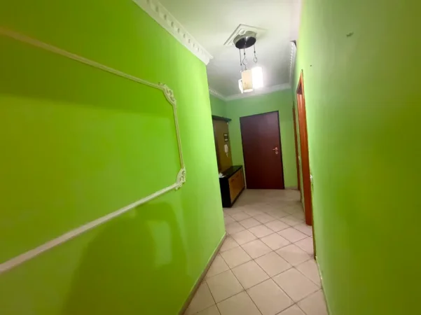 Tirane, jepet me qera apartament 2+1+Aneks+Ballkon Kati 2, 100 m² (Astir)