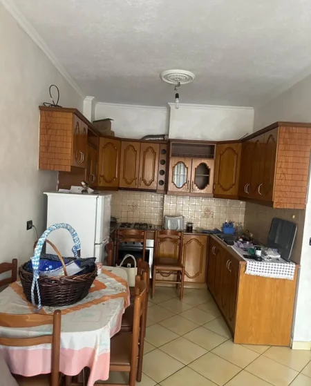 Tirane, jepet me qera apartament 1+1 Kati 7, 60 m² 500 € (Don Bosko)
