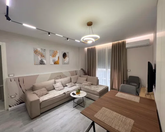 Durres, jepet me qera apartament 1+1 , 65 m² 750 € (Vollga)
