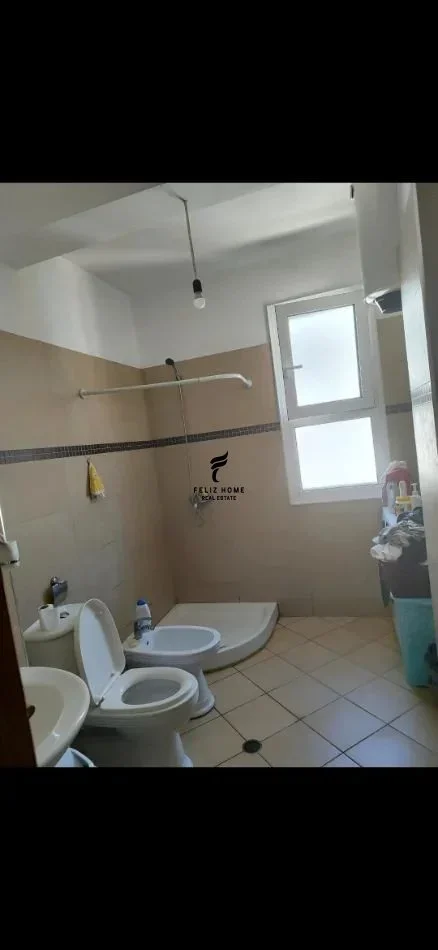 Tirane, shitet apartament 2+1 Kati 5, 102 m² 174.000 € (YZBERISHT)