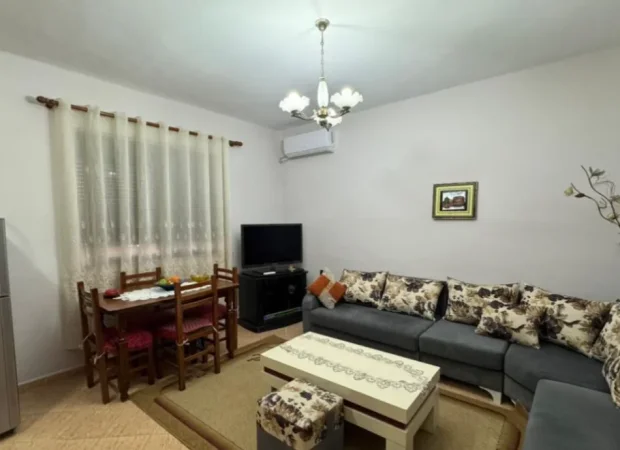 Shqiperi, jepet me qera apartament 2+1 Kati 4, 80 m² 520 € (LAPRAKE)