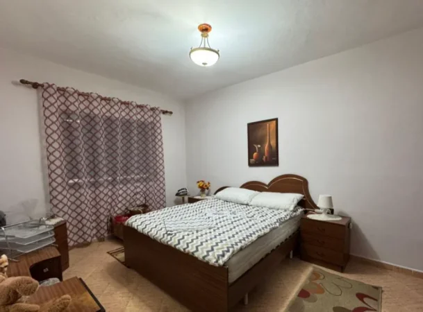 Shqiperi, jepet me qera apartament 2+1 Kati 4, 80 m² 520 € (LAPRAKE)
