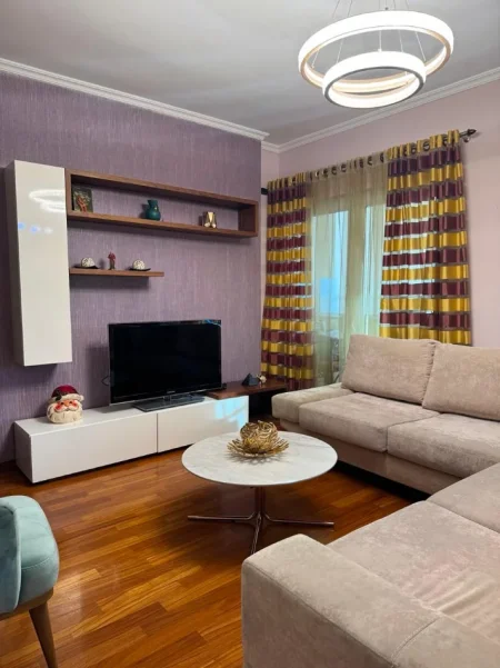 Tirane, jepet me qera apartament 2+1 Kati 6, 96 m² (Rruga Sheh Ahmet Pazari) Stadiumi Arena